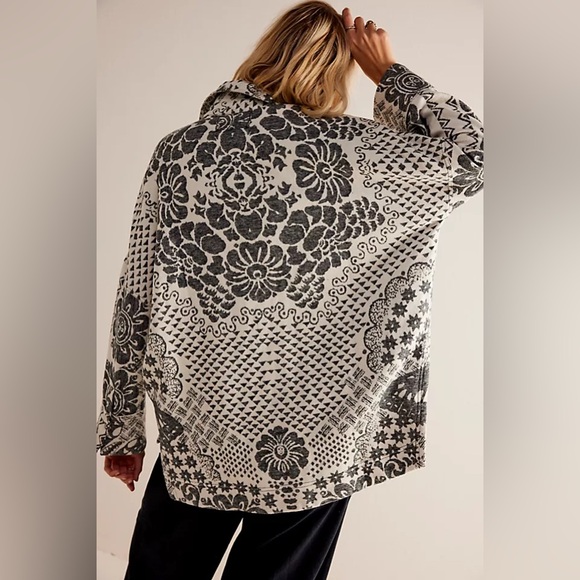 🦋🖤 Free People | We the Free Butterfly Jacquard Button Up Oversized Shirt - Picture 3 of 4